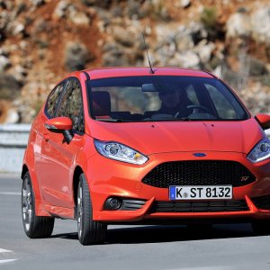 40-2014-ford-fiesta-st-fd.jpg