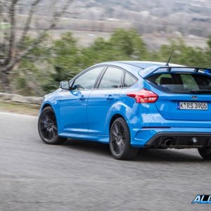 2016-Ford-Focus-RS-110-876x5351.jpg