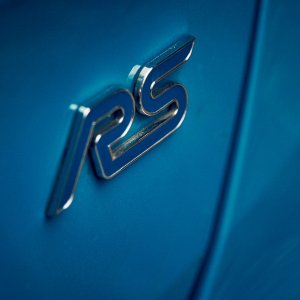 2016-Ford-Focus-RS-badge-01.jpg