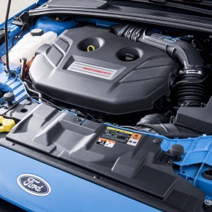 2016-Ford-Focus-RS-engine1.jpg