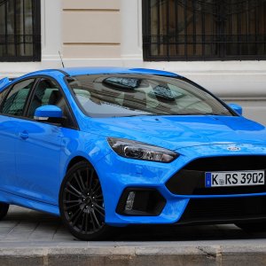 2016-ford-focus-rs-first-drive-ext02-1.jpg
