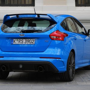 2016-ford-focus-rs-first-drive-ext05-1.jpg