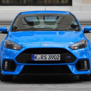 2016-ford-focus-rs-first-drive-ext07-1.jpg