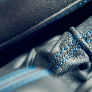 2016-Ford-Focus-RS-interior-detail-04.jpg