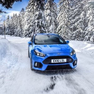 2017-Ford-Focus-RS-with-Ford-Mountune-performance-kit-108.jpg