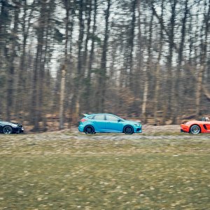 BMW-M2-vs-Ford-Focus-RS-vs-Porsche-718-Boxster-S-laed2.jpg