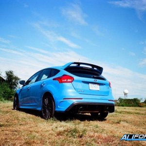 Ford_Focus_RS_12-768x509.jpg