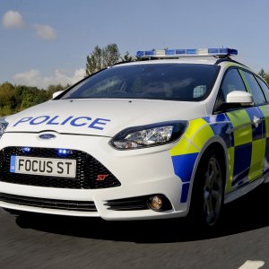 Ford-Focus-ST-Police-car-uk-2012-Photo-09.jpg