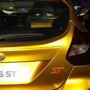 032-2012-ford-focus-st-debut.jpg