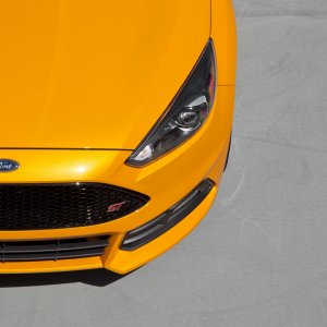 2015-Ford-Focus-ST-front-end.jpg