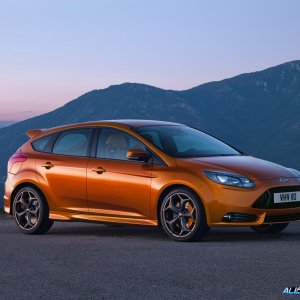 newfordfocus-st-01.jpg