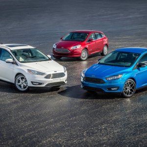 15FordFocusFamily_01_HR.jpg