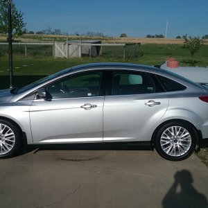 2016 focus titanium